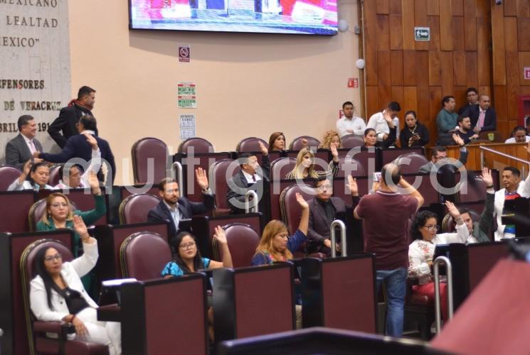 Con 32 votos a favor, el Pleno de la LXVI Legislatura del estado de Veracruz aprobó el dictamen de la Comisión Permanente de Vigilancia que avala el contenido de los Informes Individuales y el Informe General Ejecutivo de las Cuentas Públicas 2023 de los entes fiscalizables de la entidad.