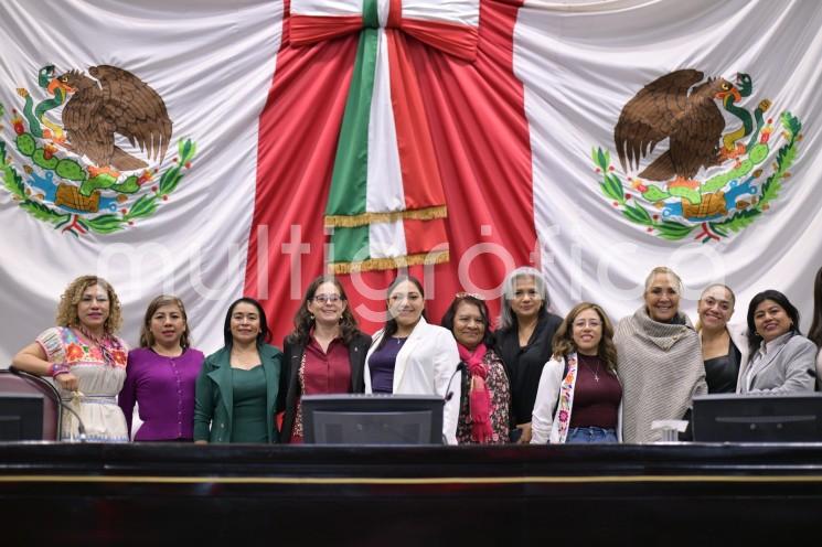 Por acuerdo de la Junta de Coordinación Política (Jucopo) de la LXVII Legislatura fue creada la Comisión Especial para el Otorgamiento de la Medalla y Diploma Adolfo Ruiz Cortines, edición 2024, integrada por diputadas y diputados representantes de las seis fuerzas políticas del Congreso local.